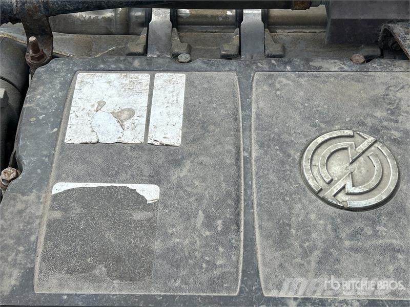 Western Star 4900 8x4 Tri/A Sleeper Truck Tractor Влекачи