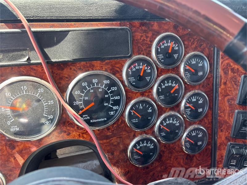 Western Star 4900 8x6 Tri/A Sleeper Truck Tractor Влекачи