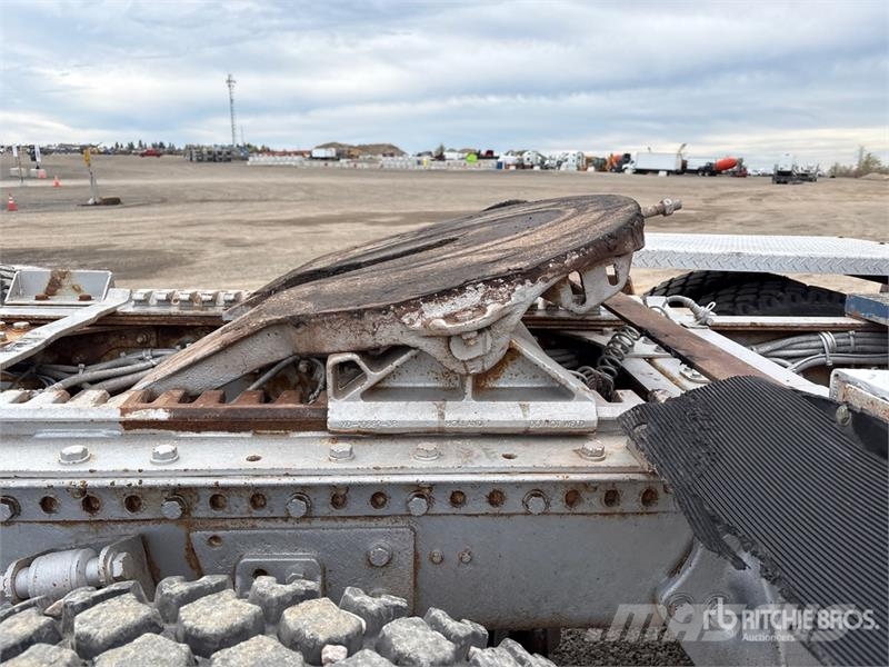 Western Star 4900 8x6 Tri/A Sleeper Truck Tractor Влекачи