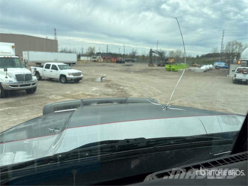 Western Star 4900 8x6 Tri/A Sleeper Truck Tractor Влекачи