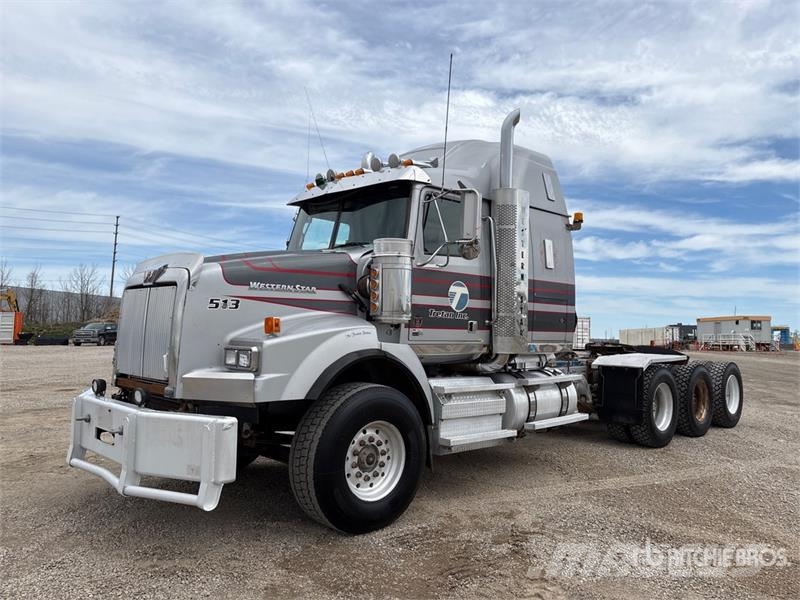 Western Star 4900 8x6 Tri/A Sleeper Truck Tractor Влекачи