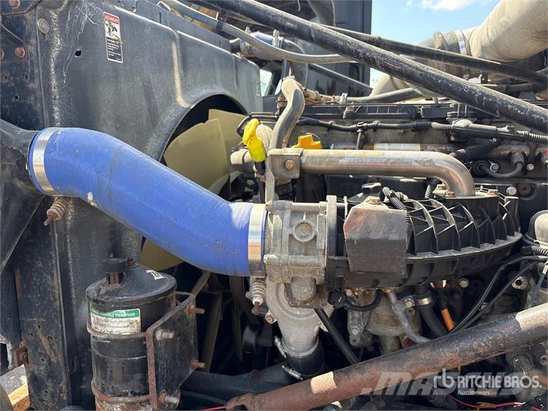 Western Star 4900 FA 6x4 T/A Sleeper Truck Tractor Седельные тягачи
