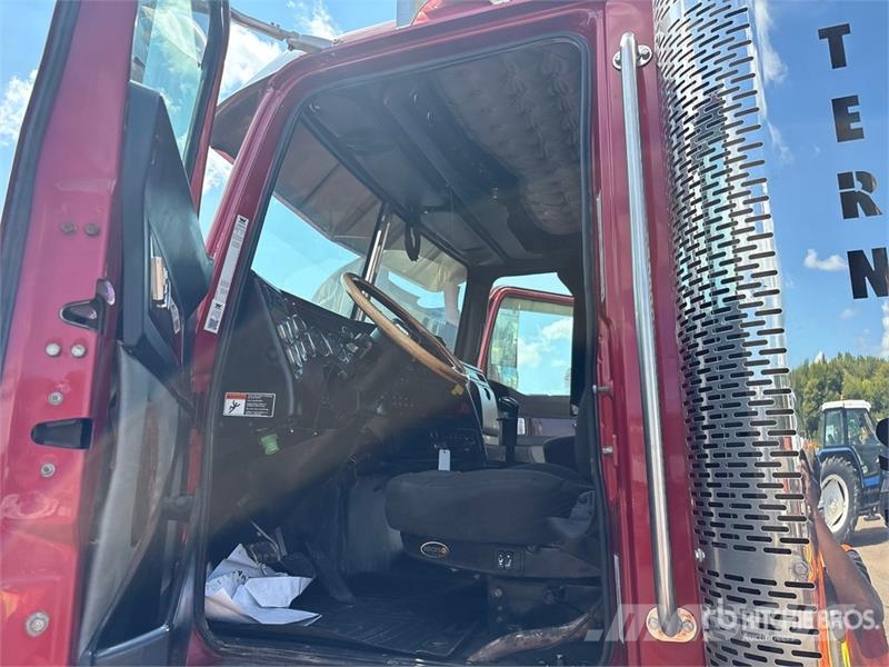 Western Star 4900 FA 6x4 T/A Sleeper Truck Tractor Седельные тягачи