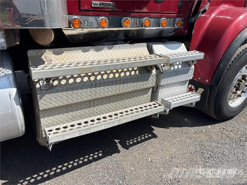Western Star 4900 FA 6x4 T/A Sleeper Truck Tractor Седельные тягачи