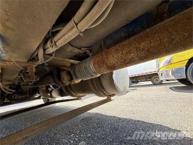 Western Star 4900 FA 6x4 T/A Sleeper Truck Tractor Седельные тягачи