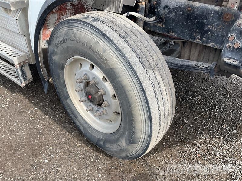 Western Star 4900 SA 6x4 T/A Day Cab Truck Tractor Vilcēji