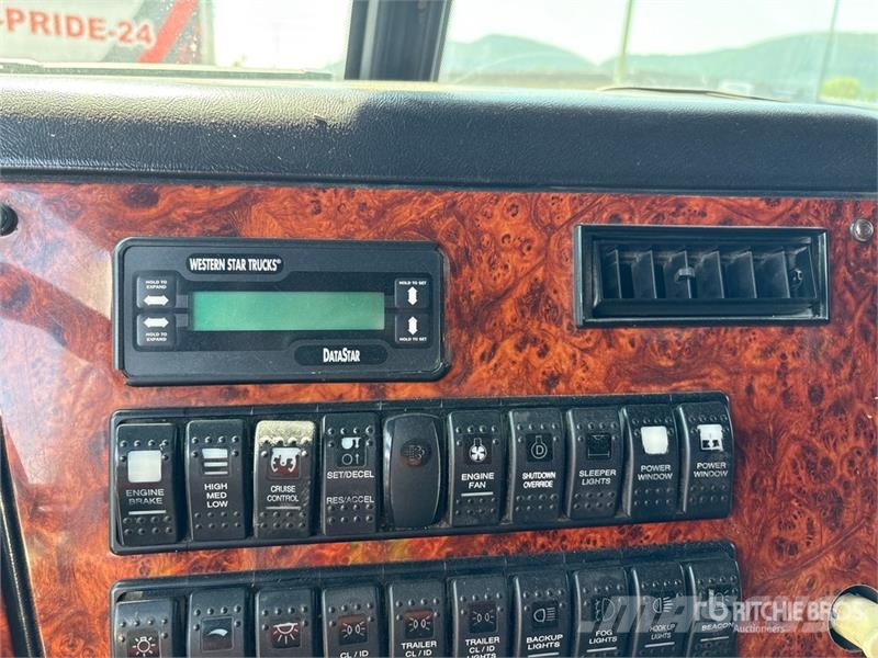 Western Star 4900 SA 6x4 T/A Sleeper Truck Tractor Motrici e Trattori Stradali