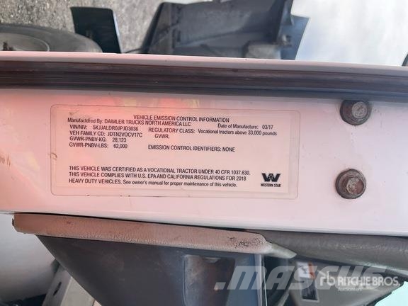Western Star 4900 SA 6x4 T/A Day Cab Truck Tractor Vilcēji