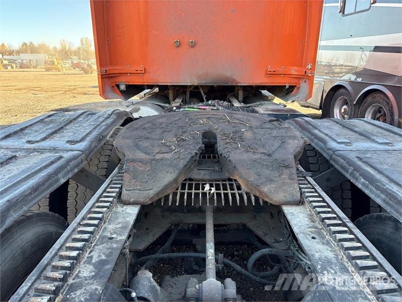Western Star 4900FA Prime Movers