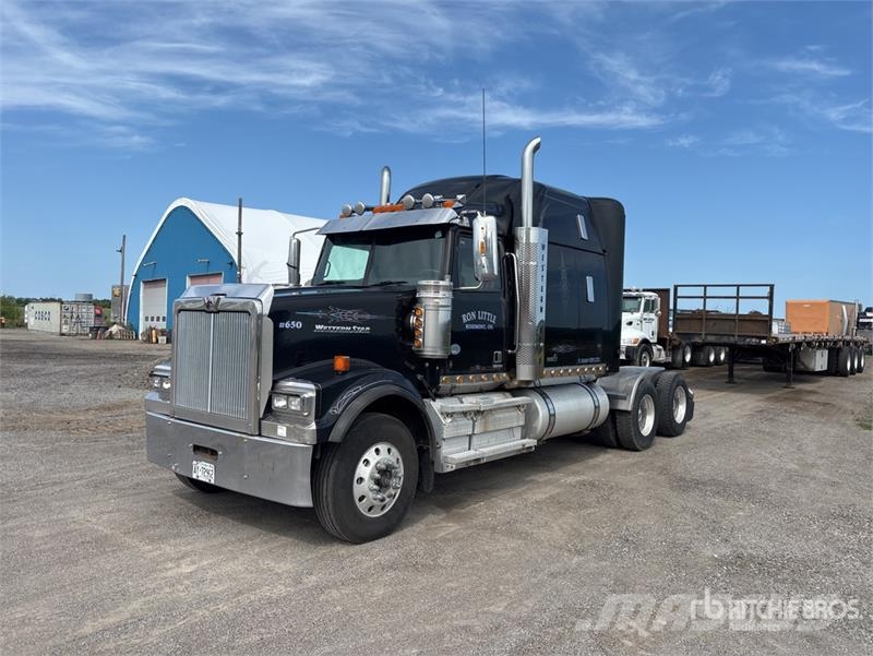 Western Star 4900FA 6x4 T/A Sleeper Truck Tractor Влекачи