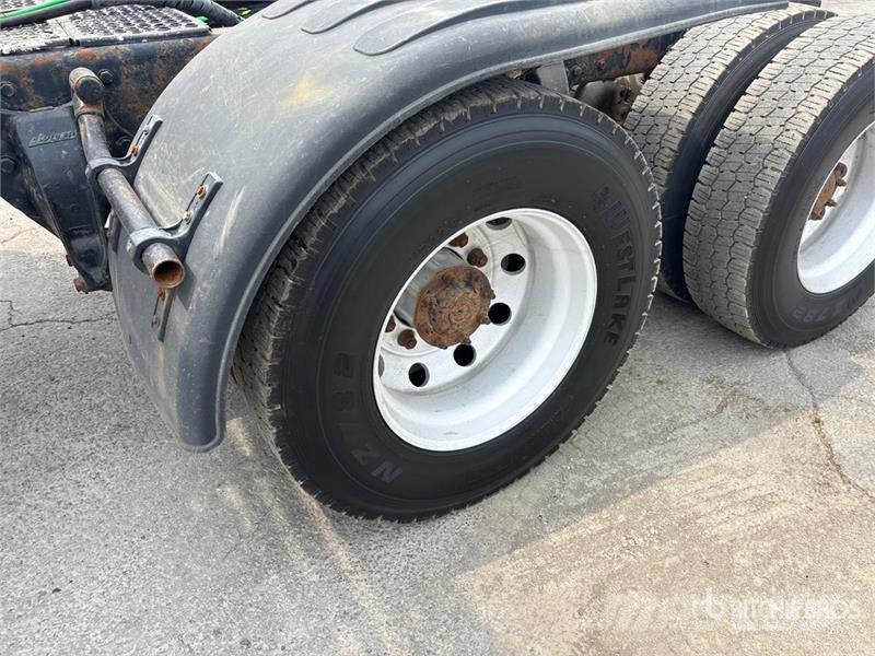 Western Star 4900FA 6x4 T/A Sleeper Truck Tractor Dragbilar