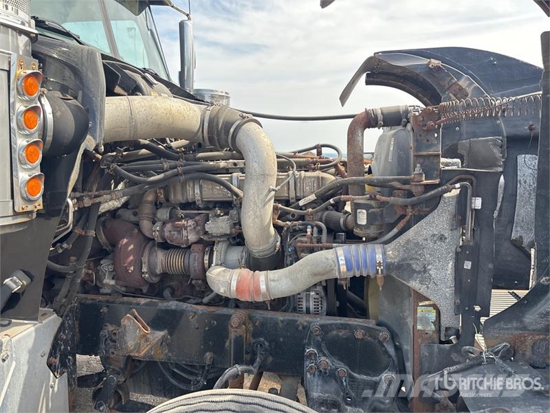 Western Star 4900FA 6x4 T/A Sleeper Truck Tractor Влекачи