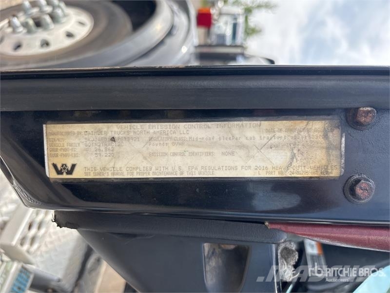 Western Star 4900FA 6x4 T/A Sleeper Truck Tractor Влекачи