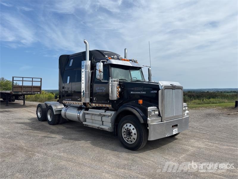 Western Star 4900FA 6x4 T/A Sleeper Truck Tractor Влекачи