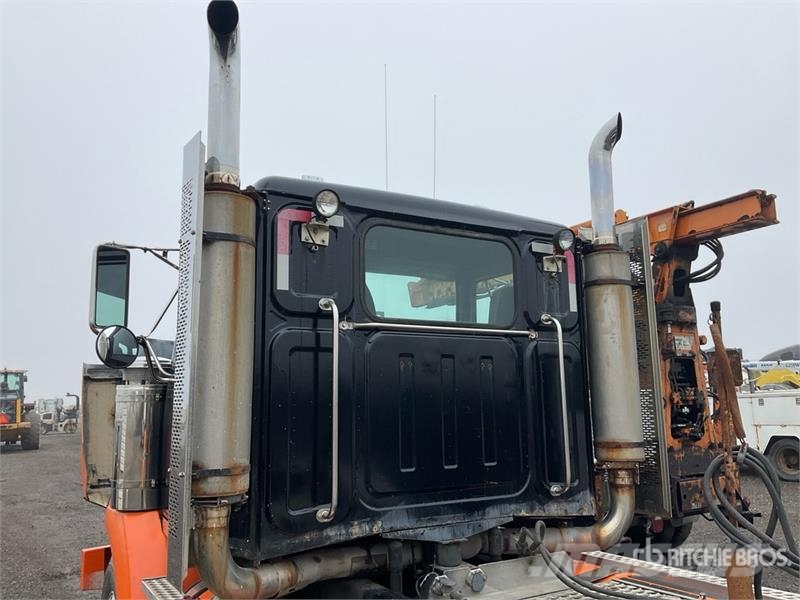 Western Star 4900SA 6x4 Heavy Haul T/A Day Cab Truck Tractor Vetopöytäautot