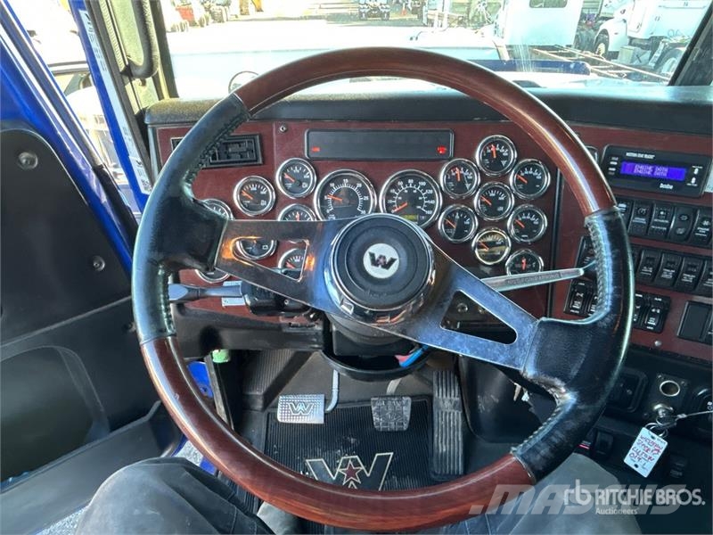 Western Star 4900SA 6x4 T/A Sleeper Truck Tractor Cavalos mecânicos