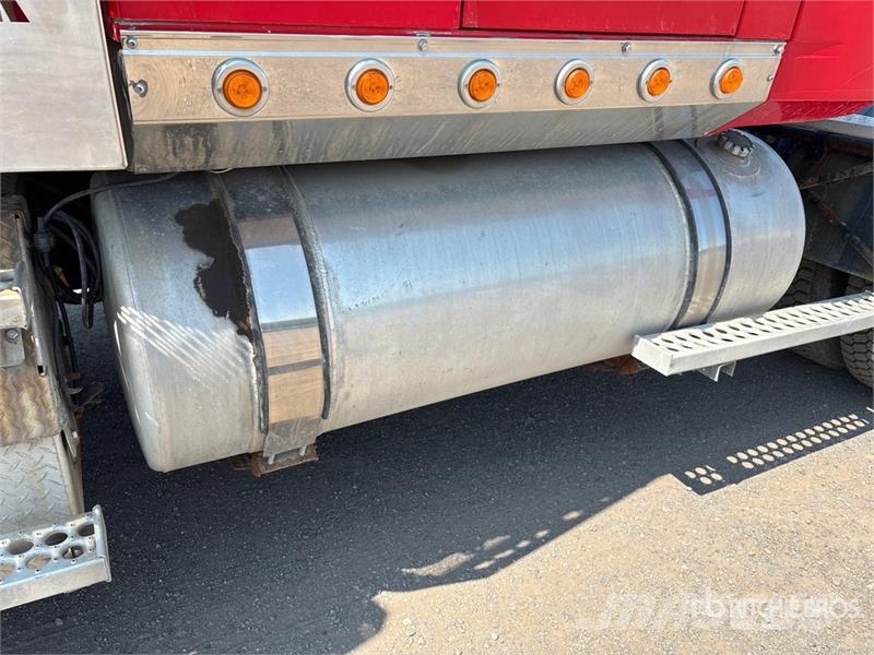 Western Star 4900SA 6x4 T/A Sleeper Truck Tractor Trekkvogner