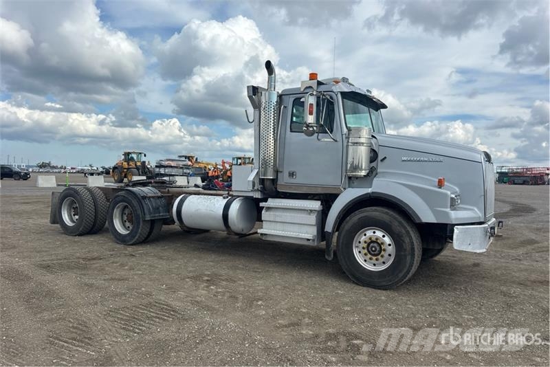 Western Star 4900SA 6x4 Heavy Haul T/A Day Cab Truck Tractor Влекачи