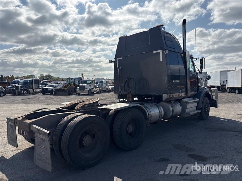 Western Star 4900SA 6x4 T/A Sleeper Truck Tractor Nyergesvontatók