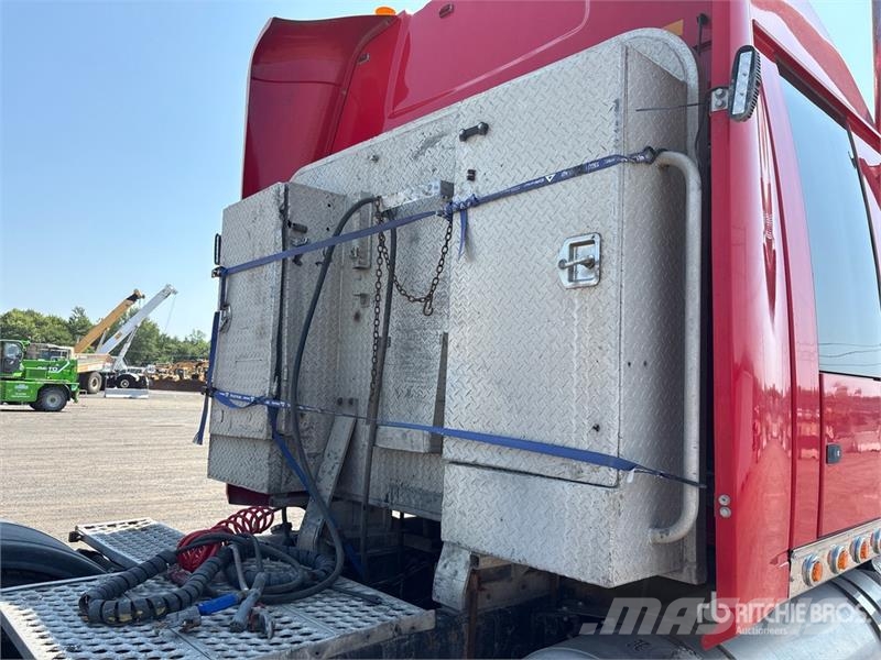 Western Star 4900SA 6x4 T/A Sleeper Truck Tractor Trekkvogner