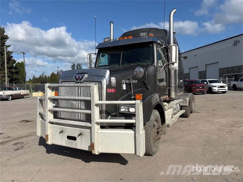 Western Star 4900SA 6x4 T/A Sleeper Truck Tractor Nyergesvontatók
