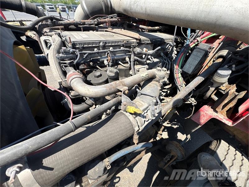 Western Star 4900SA 6x4 T/A Sleeper Truck Tractor Trekkvogner