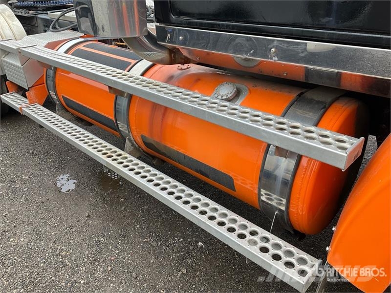Western Star 4900SA 6x4 Heavy Haul T/A Day Cab Truck Tractor Vetopöytäautot