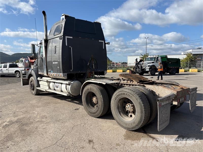 Western Star 4900SA 6x4 T/A Sleeper Truck Tractor Nyergesvontatók