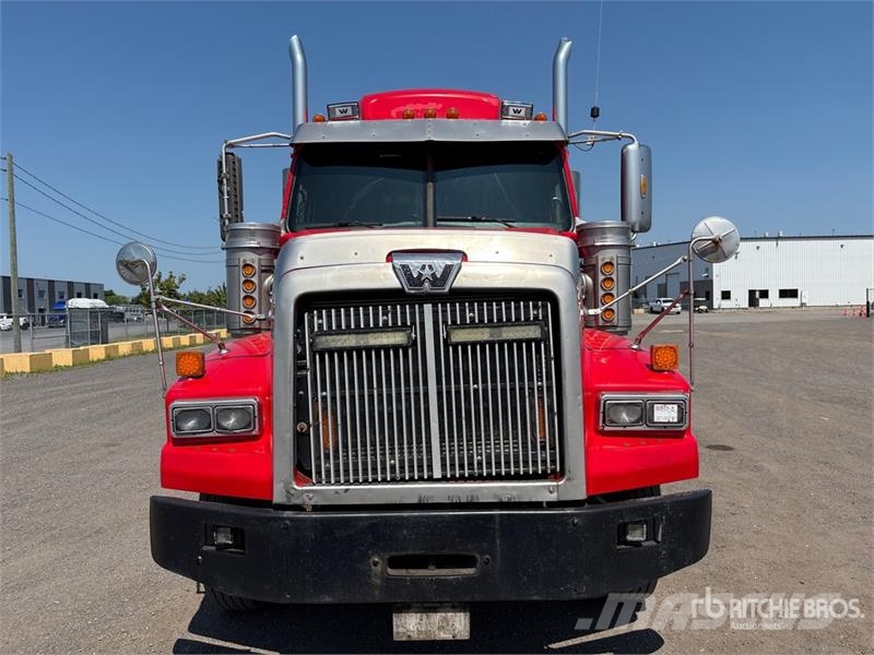 Western Star 4900SA 6x4 T/A Sleeper Truck Tractor Trekkvogner