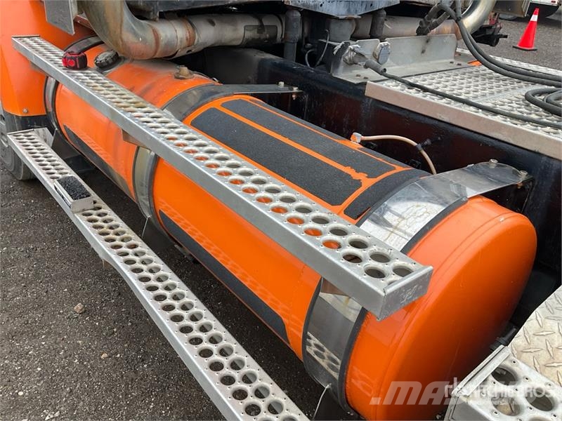 Western Star 4900SA 6x4 Heavy Haul T/A Day Cab Truck Tractor Vetopöytäautot