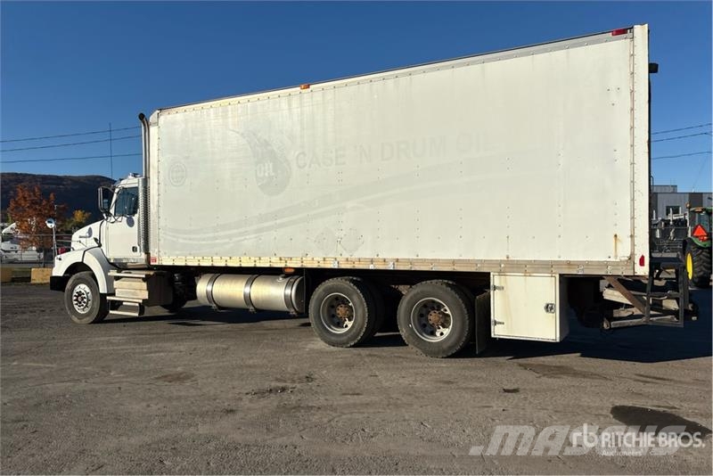 Western Star 4900SB 6x4 Van Truck شاحنات ذات هيكل صندوقي