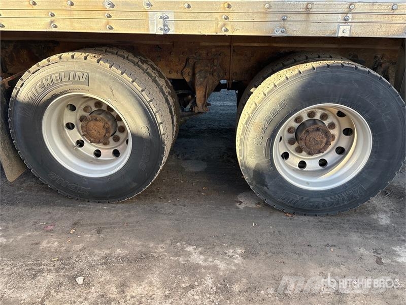 Western Star 4900SB 6x4 Van Truck شاحنات ذات هيكل صندوقي