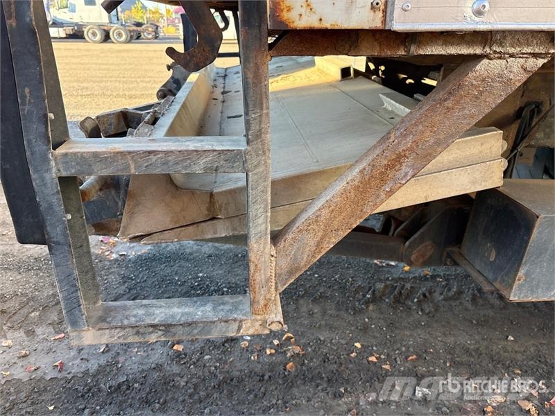 Western Star 4900SB 6x4 Van Truck شاحنات ذات هيكل صندوقي