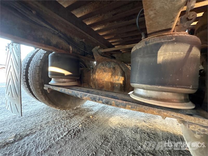 Western Star 4900SB 6x4 Van Truck شاحنات ذات هيكل صندوقي