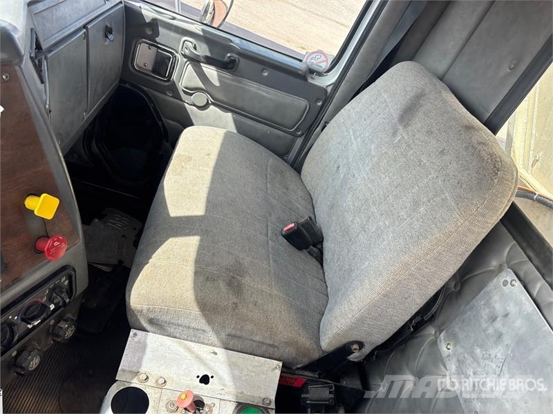 Western Star 4900SB 8x4 Live-Bottom Truck Andere Fahrzeuge