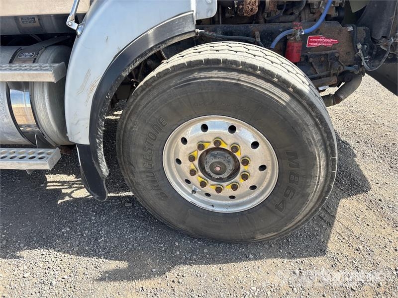 Western Star 4900SB 8x4 Live-Bottom Truck Andere Fahrzeuge
