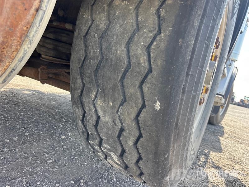 Western Star 4900SB 8x4 Live-Bottom Truck Andere Fahrzeuge