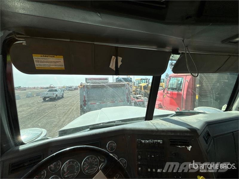 Western Star 4900SB 8x4 Live-Bottom Truck Andere Fahrzeuge