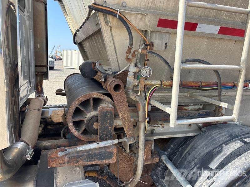 Western Star 4900SB 8x4 Live-Bottom Truck Andere Fahrzeuge