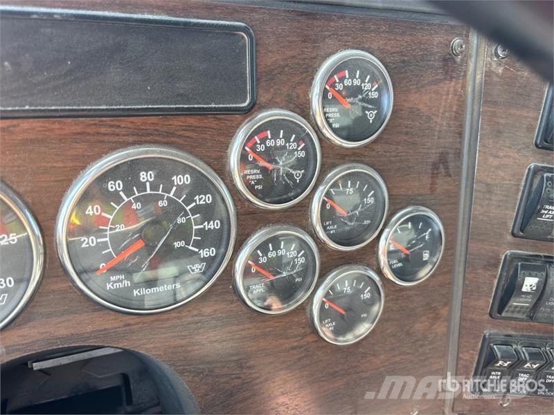 Western Star 4900SB 8x4 Live-Bottom Truck Andere Fahrzeuge
