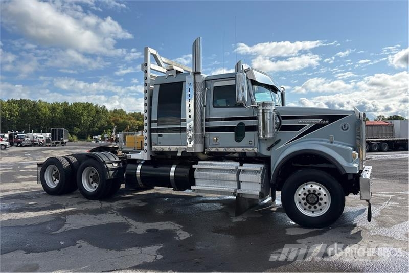 Western Star 4900SF 6x4 T/A Sleeper Truck Tractor Ťahače