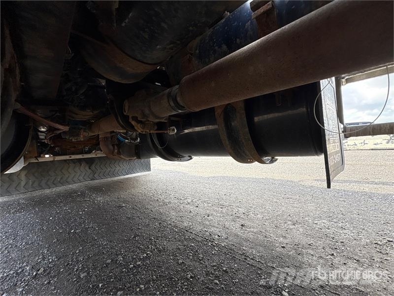 Western Star 4900SF 6x4 T/A Sleeper Truck Tractor Ťahače