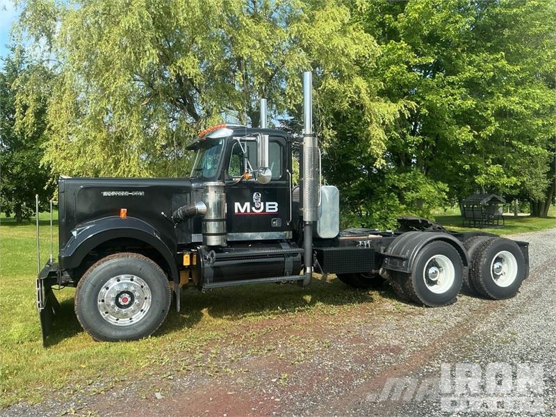 Western Star 4964-2 6x4 T/A Day Cab Truck Tractor Влекачи