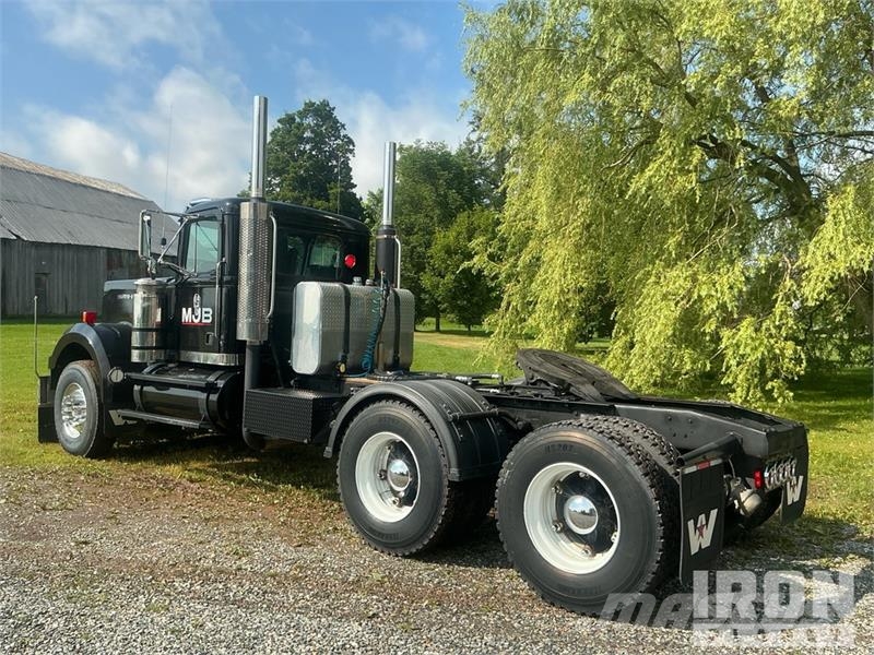 Western Star 4964-2 6x4 T/A Day Cab Truck Tractor Влекачи