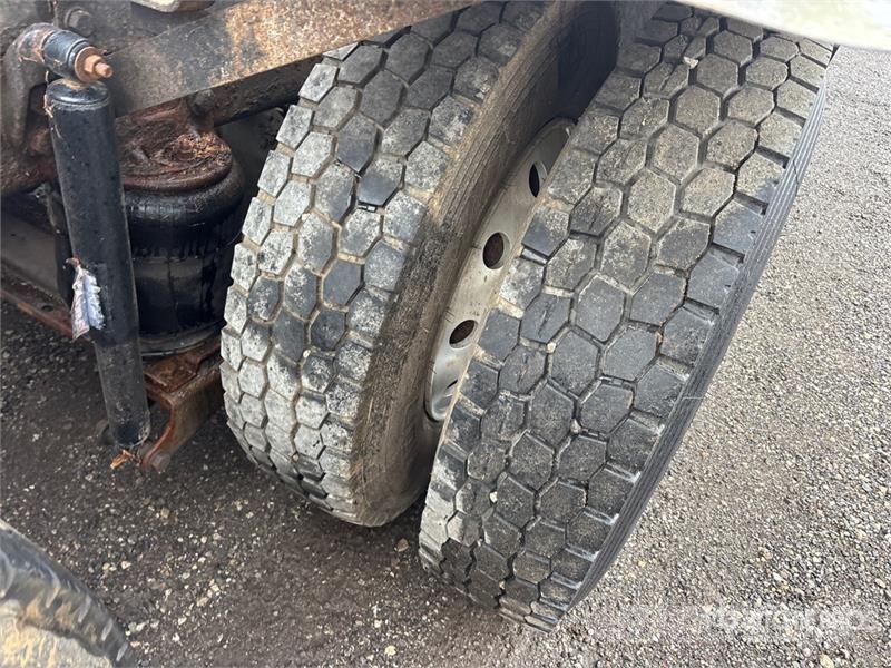 Western Star 4964EX 6x4 T/A Sleeper Truck Tractor Vilcēji