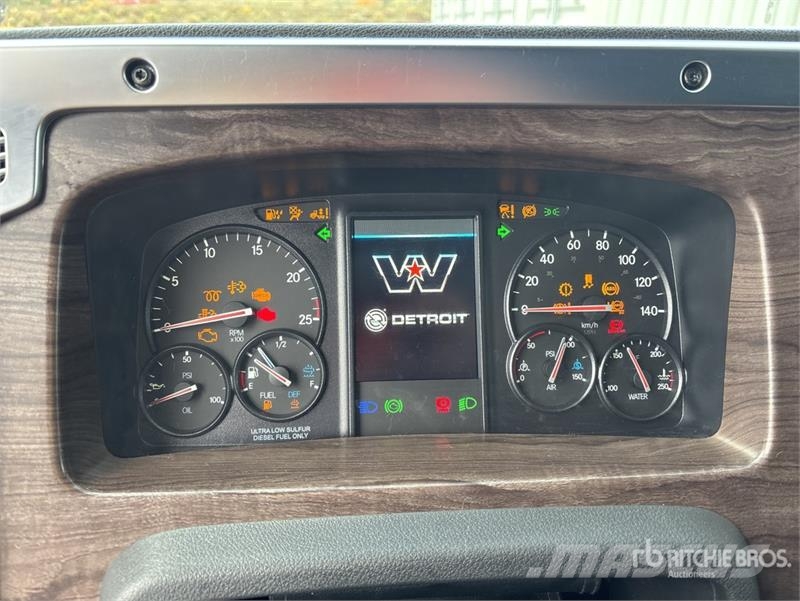 Western Star 49X 6x4 Heavy Haul T/A Sleeper Truck Tractor Cavalos mecânicos