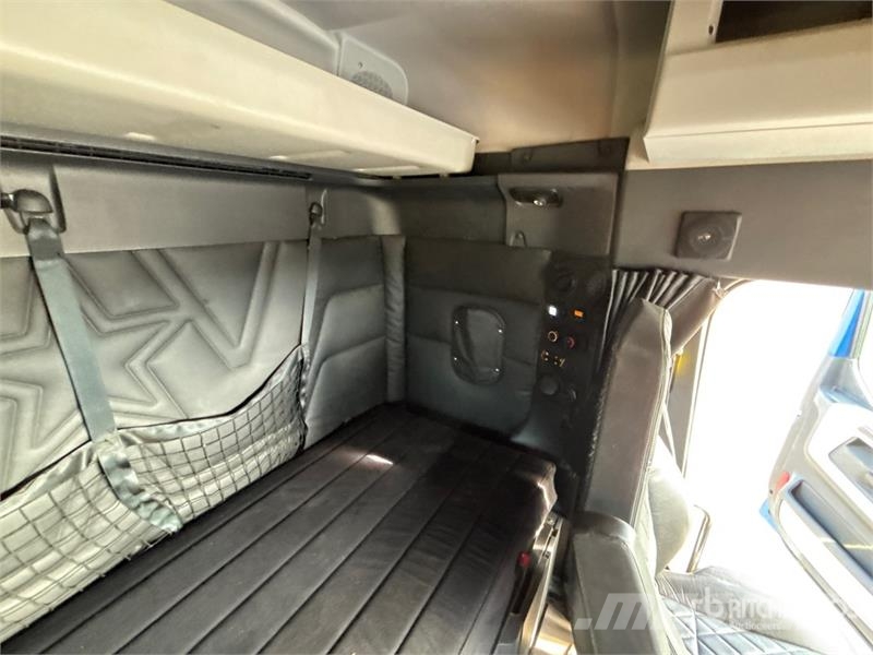 Western Star 49X 6x4 T/A Sleeper Truck Tractor Trekkvogner