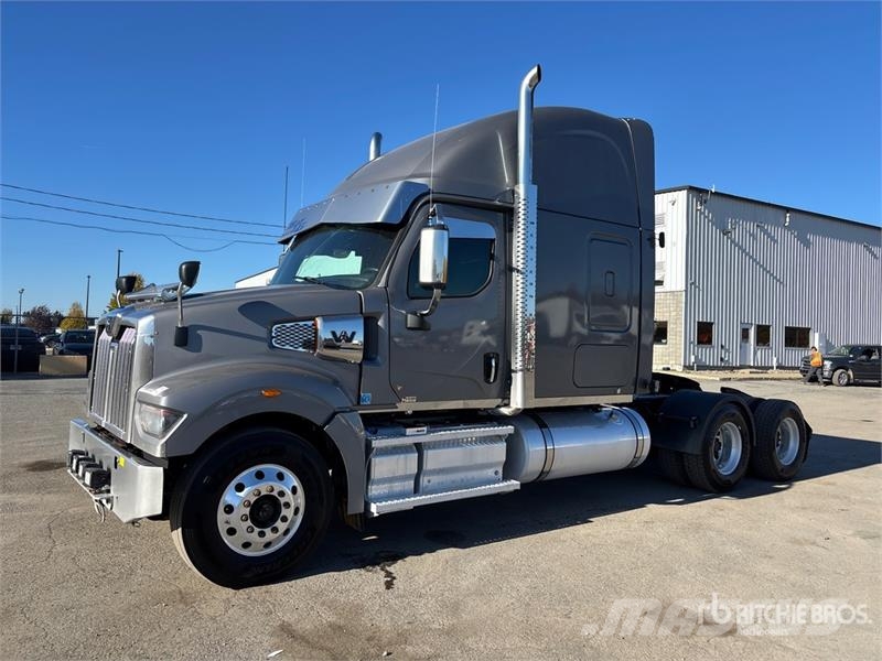 Western Star 49X 6x4 T/A Sleeper Truck Tractor Влекачи