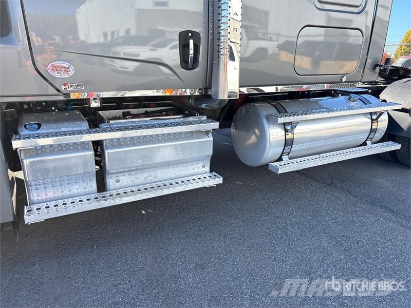 Western Star 49X 6x4 T/A Sleeper Truck Tractor Sattelzugmaschinen
