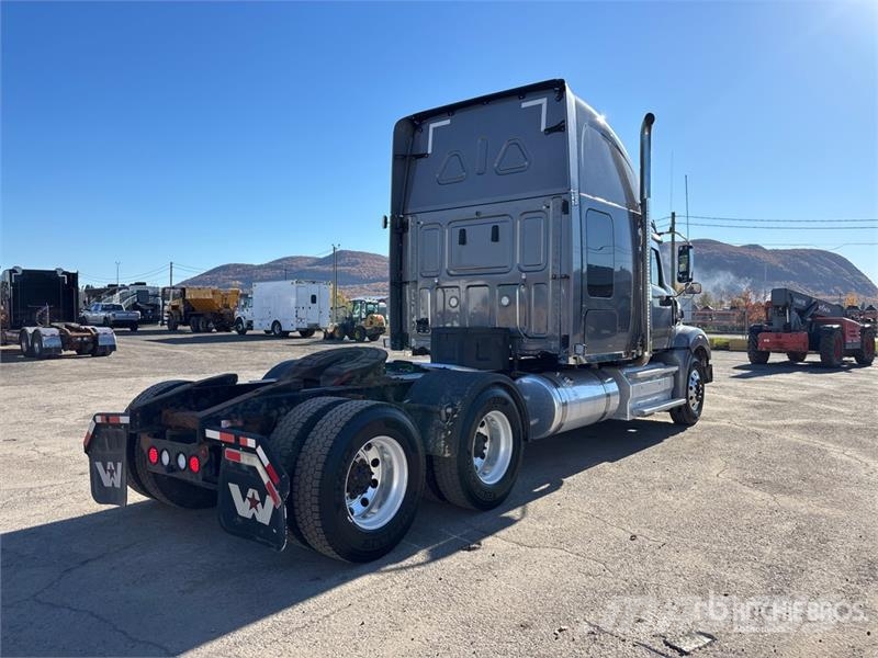 Western Star 49X 6x4 T/A Sleeper Truck Tractor Влекачи